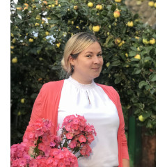 Елена Болотникова