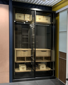 Шкаф-купе с системой UNO Шкаф-купе с системой UNO