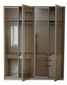 Распашной шкаф  Распашной шкаф