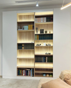 Корпусный шкаф с подсветкой  Корпусный шкаф с подсветкой