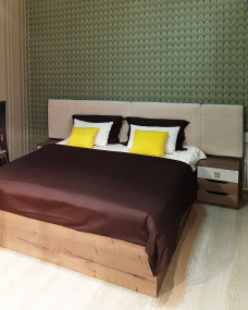 Кровать с мягким изголовьем (элементом) и подъемным механизмом Кровать с мягким изголовьем (элементом) и подъемным механизмом