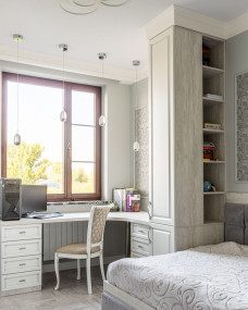 Детский рабочий стол с колонкой Детский рабочий стол с колонкой