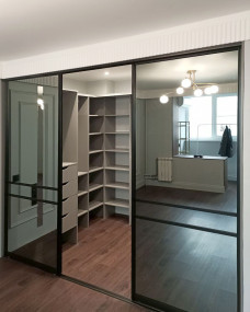 П-образная гардеробная П-образная гардеробная