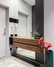 Навесная тумба с зеркалом в прихожую Навесная тумба с зеркалом в прихожую