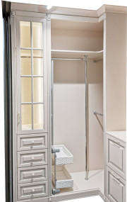 Гардеробная с фасадами из МДФ Гардеробная с фасадами из МДФ