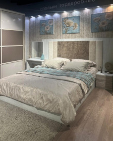 Кровать с мягким изголовьем Кровать с мягким изголовьем