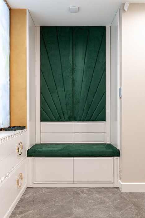 Прихожая с мягким элементом Прихожая с мягким элементом