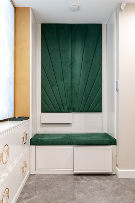 Прихожая с мягким элементом Прихожая с мягким элементом