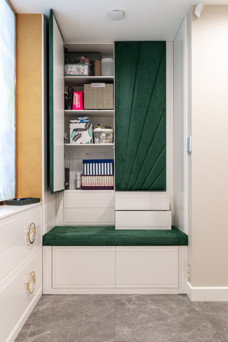 Прихожая с мягким элементом Прихожая с мягким элементом