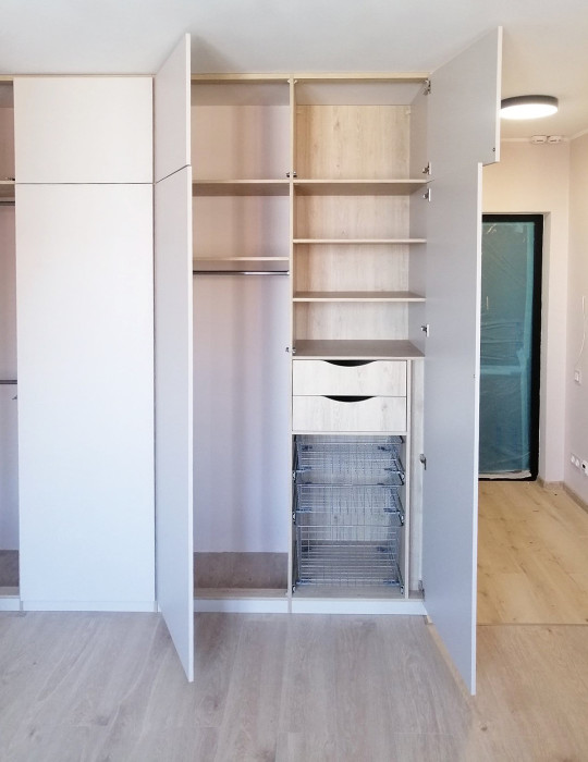 Мебель в прихожую/гостиную Мебель в прихожую/гостиную